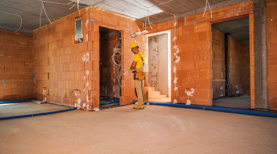 Expert flood damage restoration services in Hampton, IL